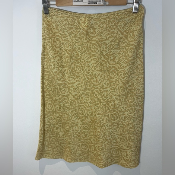 J Crew Women's 100% Silk Gold Yellow Paisley Size 2P Petite Midi slip Skirt - Picture 3 of 8